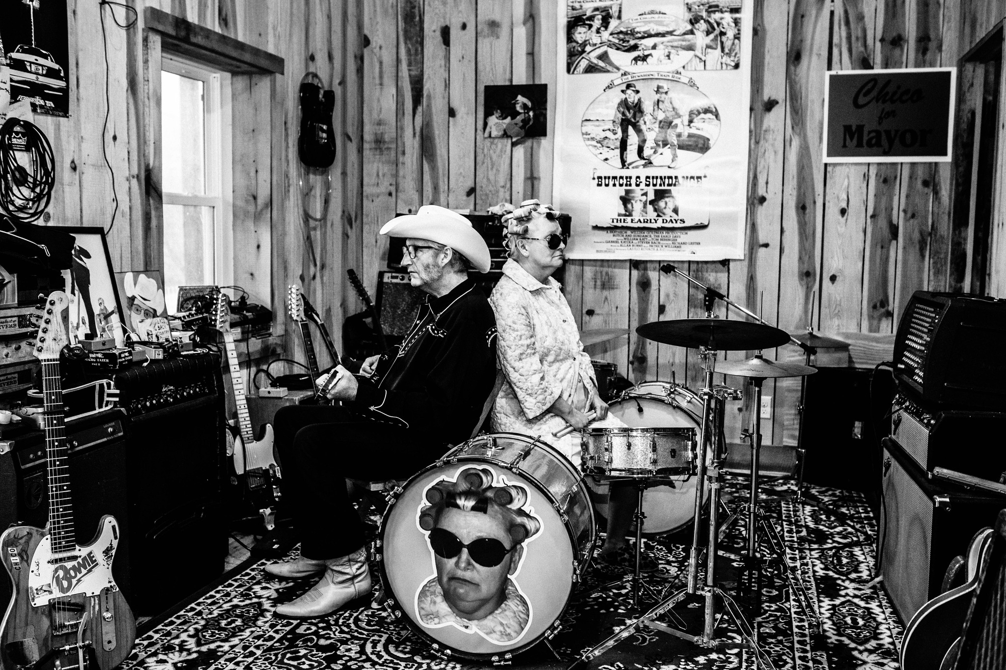 LAID BACK COUNTRY PICKER