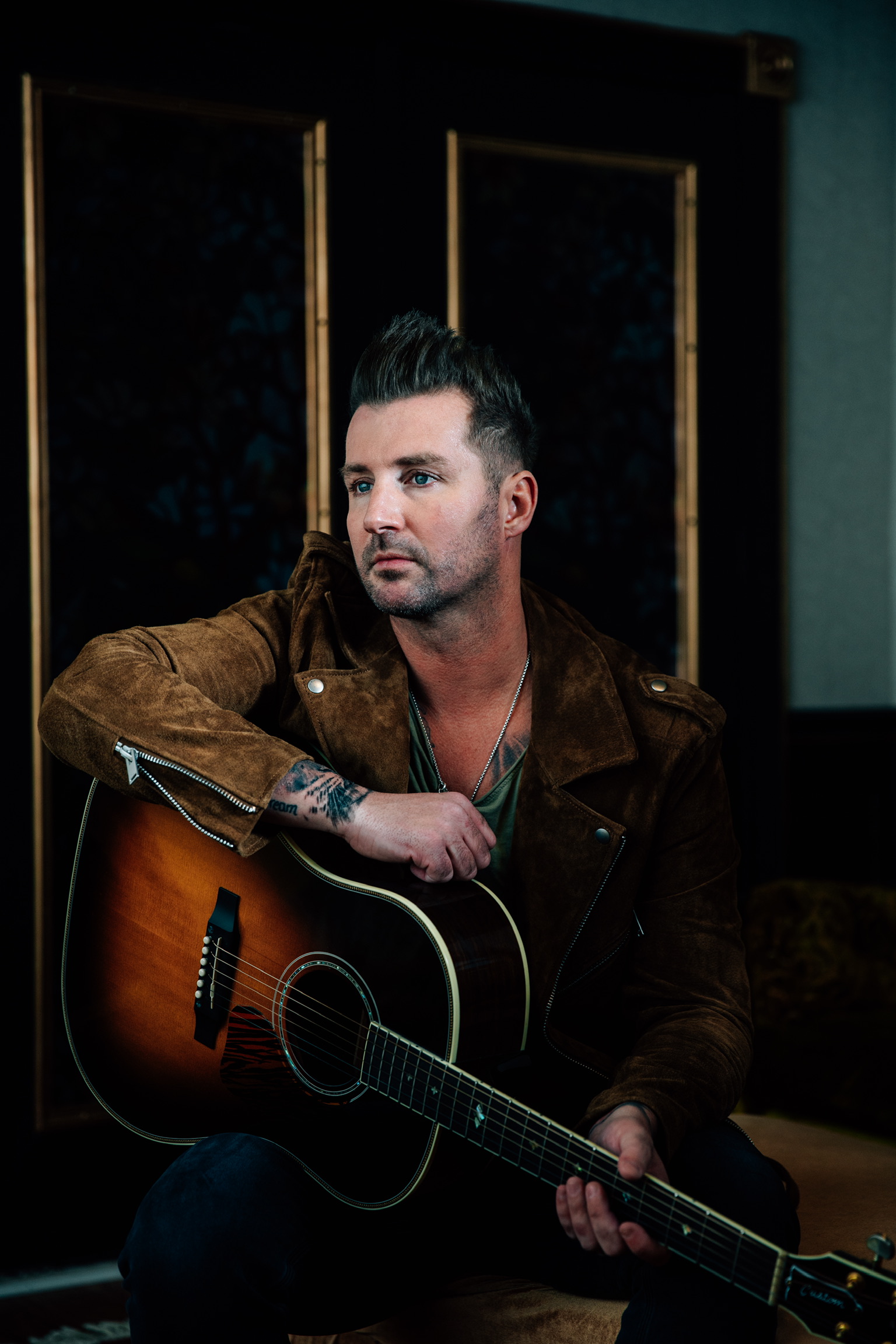 SECONDHAND SERENADE